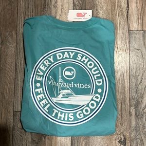 NWT Vineyard Vines Tshirt
